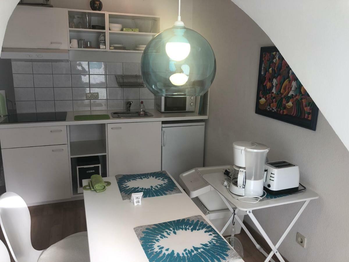 Studio Ochsenfurt Mit Sonnigem Balkon Apartman Kültér fotó